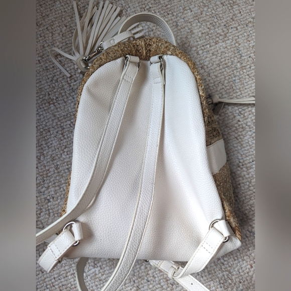 Steve Madden Studded Straw backpack - Picture 4 of 7